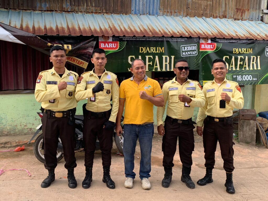 "Petugas keamanan PT. Nagoya Tangkas di PT. Plasma Hijau Indonesia"